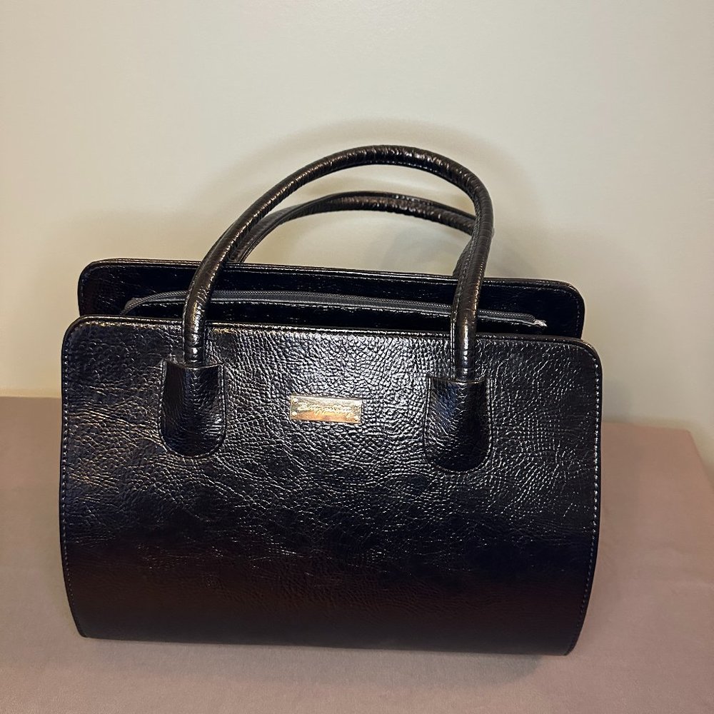 Betty Pretty Ladies Black Satchel